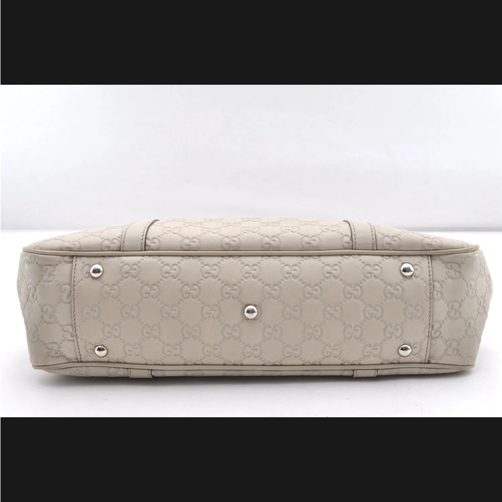 Authentic Gucci Shoulderbag - Picture 5 of 9